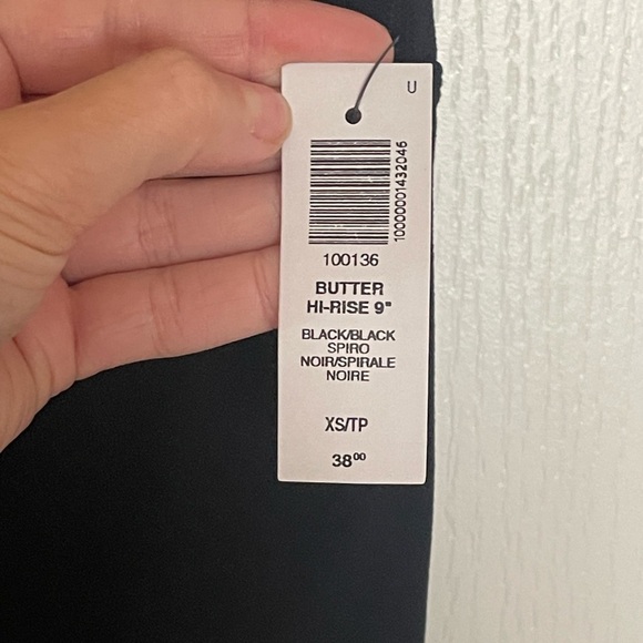 TNA TnaBUTTER Atmosphere Hi-Rise 9" Short
Long High Waisted Bike Shorts XS - Picture 5 of 8